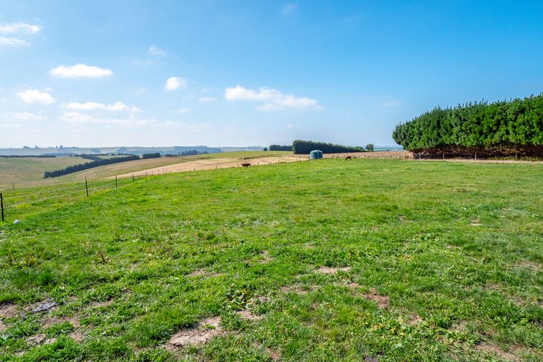 Photo of property in 437 Rolling Ridges Road, Levels Valley, Timaru, 7975