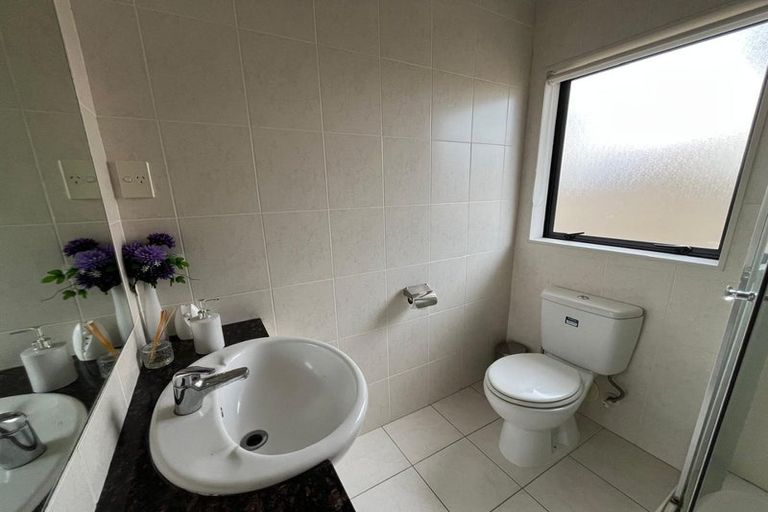 Photo of property in 98 Meadowland Drive, Somerville, Auckland, 2014