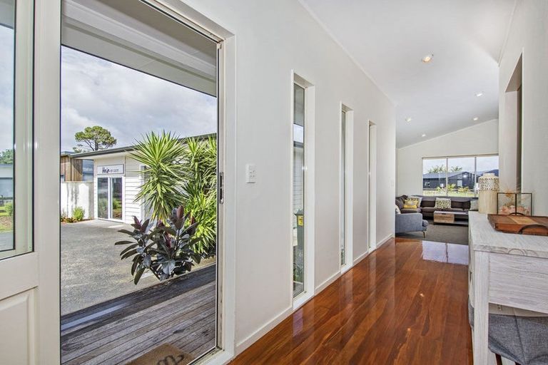 Photo of property in 60 Moir Point Road, Mangawhai Heads, Mangawhai, 0505
