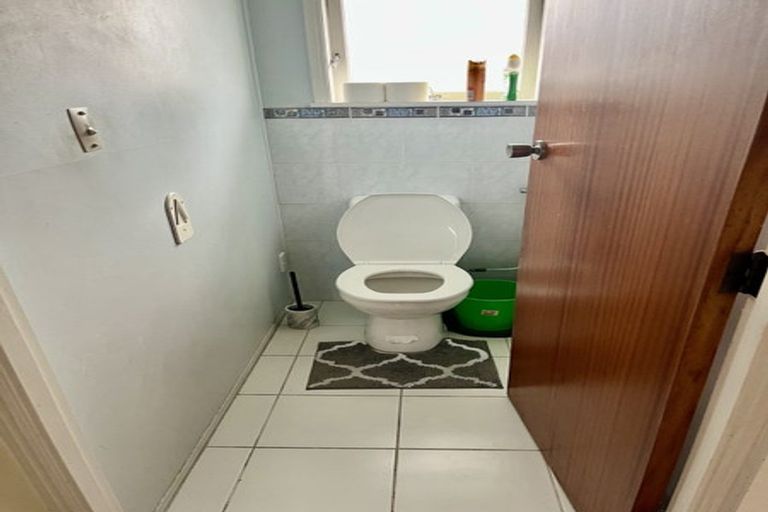 Photo of property in 2/10 Paton Avenue, Papatoetoe, Auckland, 2025