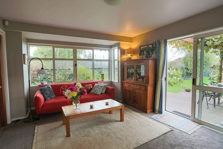 Photo of property in 102c Isleworth Road, Bishopdale, Christchurch, 8053