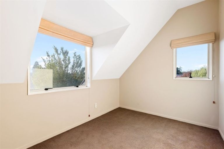 Photo of property in 1/19 Waitikiri Drive, Parklands, Christchurch, 8083