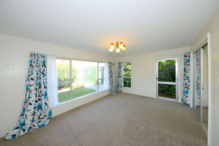 Photo of property in 63 Main Road, Redcliffs, Christchurch, 8081