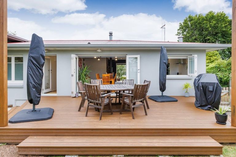 Photo of property in 2 Swansea Street, Hokowhitu, Palmerston North, 4410