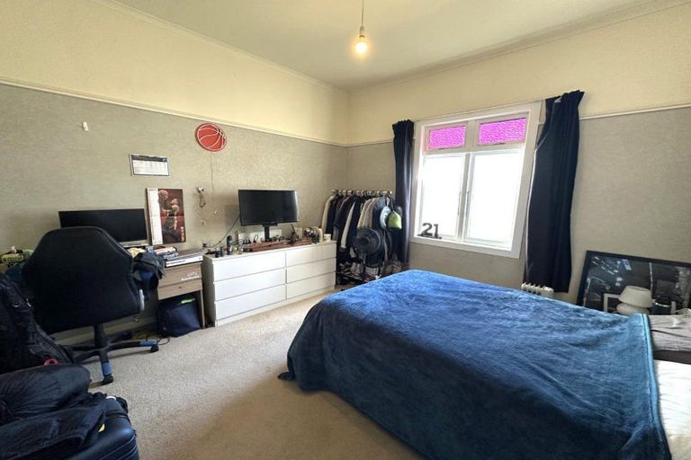 Photo of property in 11 Rolleston Street, Hokowhitu, Palmerston North, 4410