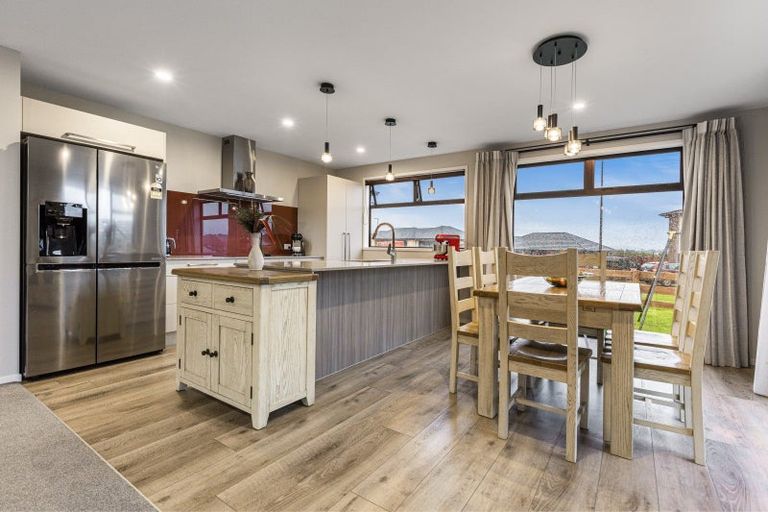 Photo of property in 6 Waimiri Road, Glenbrook, Waiuku, 2681