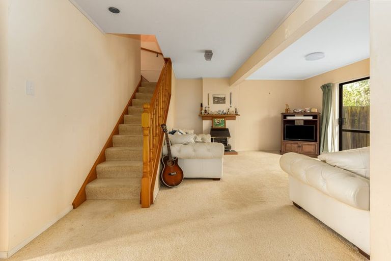 Photo of property in 6/49 Mana Esplanade, Paremata, Porirua, 5026