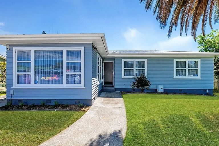 Photo of property in 10 Arran Street, Levin, 5510