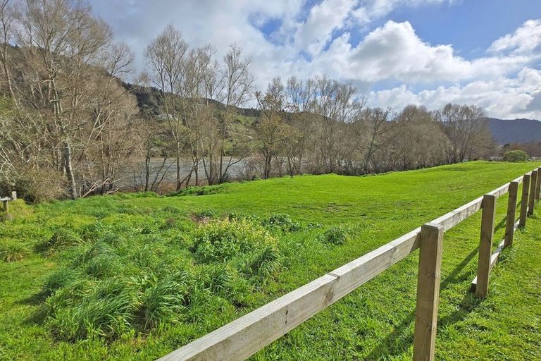 Photo of property in 15 Houpara Place, Ngaruawahia, 3720