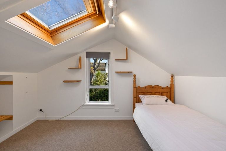 Photo of property in 15 Buxton Terrace, Saint Martins, Christchurch, 8022