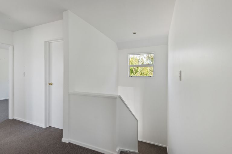 Photo of property in 3/50 Division Street, Riccarton, Christchurch, 8041
