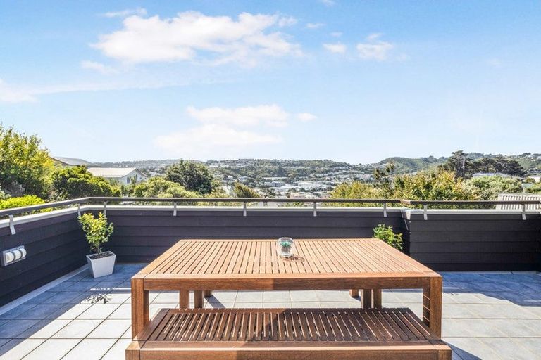 Photo of property in 13a Townsend Road, Miramar, Wellington, 6022