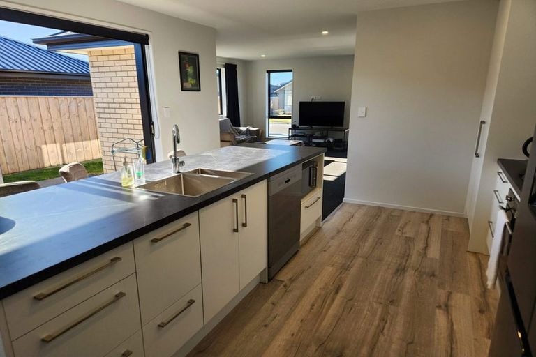 Photo of property in 10 Kotua Street, Woodend, 7610