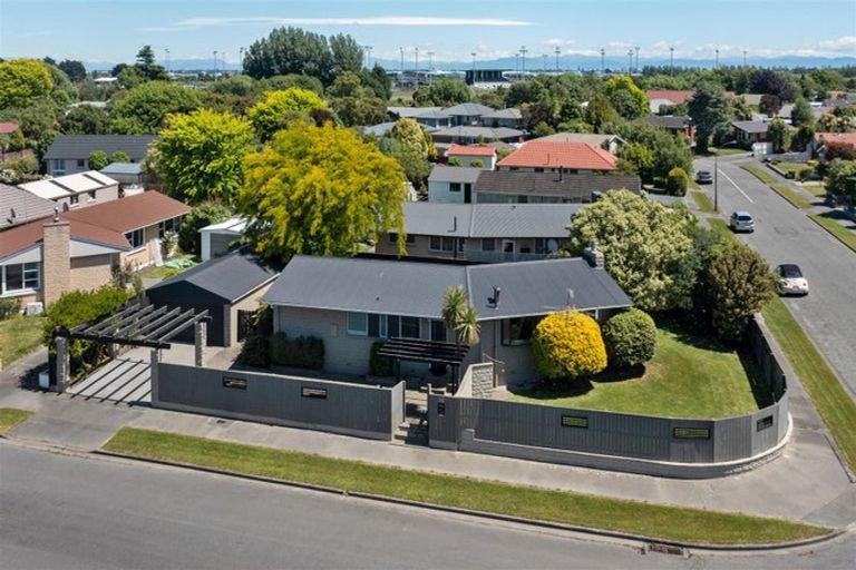 Photo of property in 26 Cardinal Drive, Hillmorton, Christchurch, 8025
