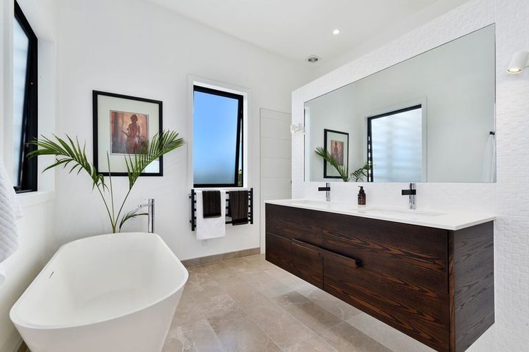 Photo of property in 271 Mangatawhiri Road, Omaha, 0986