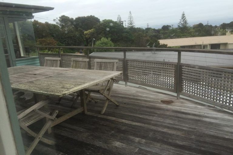 Photo of property in 14 Peter Terrace, Castor Bay, Auckland, 0620