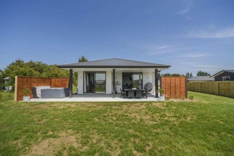 Photo of property in 6 George Street, Bulls, 4818