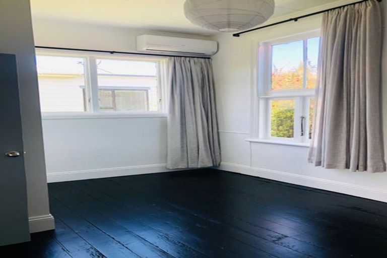 Photo of property in 15 Luxford Street, Berhampore, Wellington, 6023