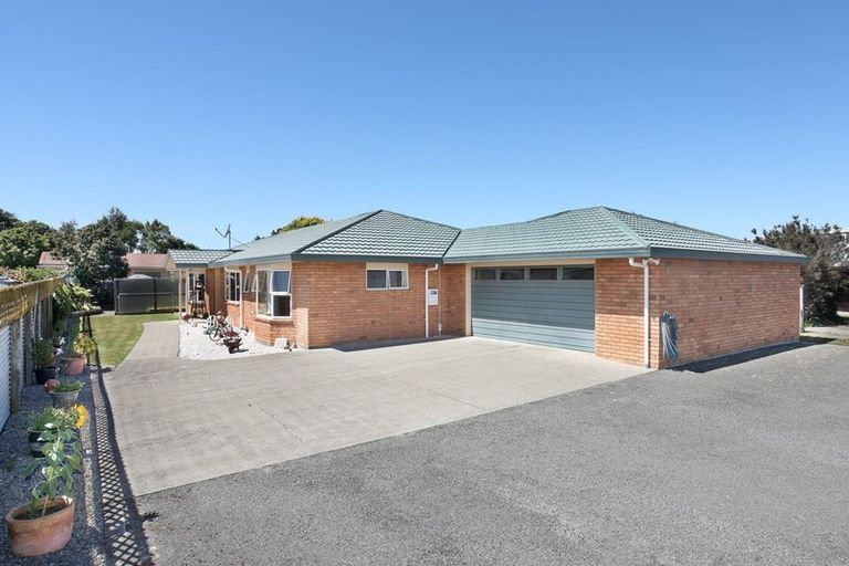 Photo of property in 5a Carthew Street, Feilding, 4702