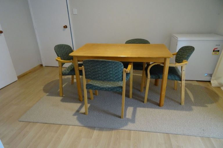 Photo of property in 19 Faram Place, Massey, Auckland, 0614