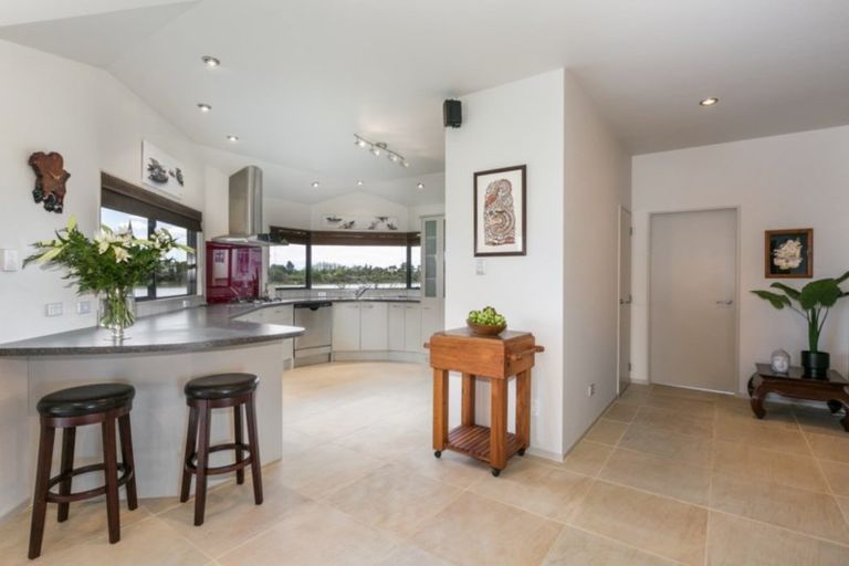 Photo of property in 87 Ferry Road, Clive, 4102