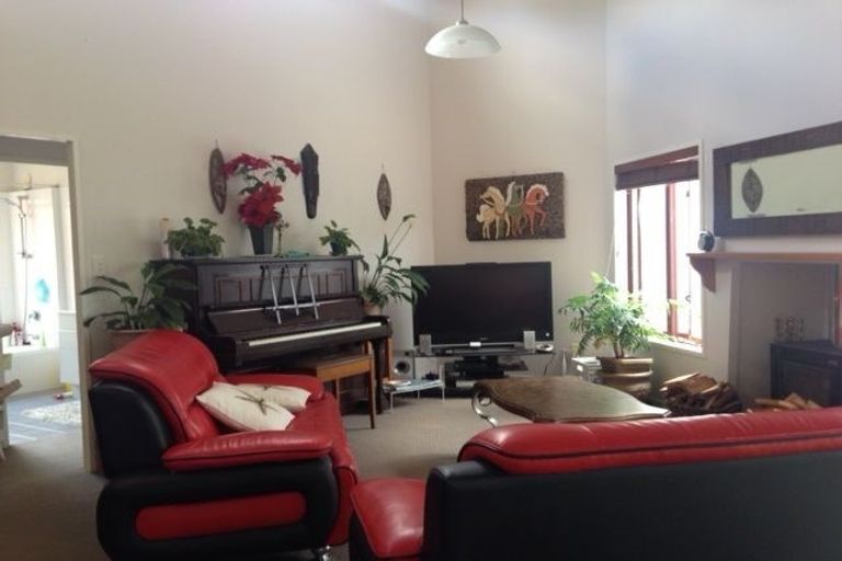 Photo of property in 15b Wilson Road, Glen Eden, Auckland, 0602