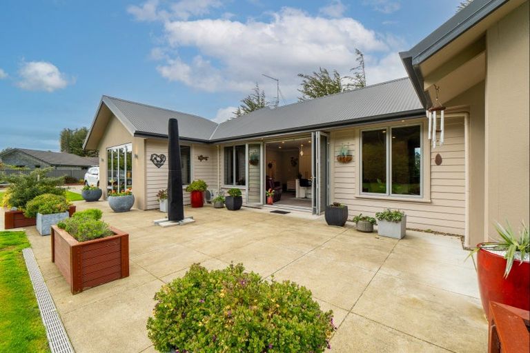 Photo of property in 47 Matua Grove, Otatara, Invercargill, 9879