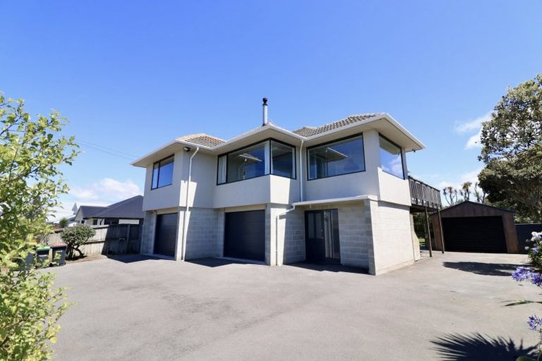 Photo of property in 443 Marine Parade, South New Brighton, Christchurch, 8062