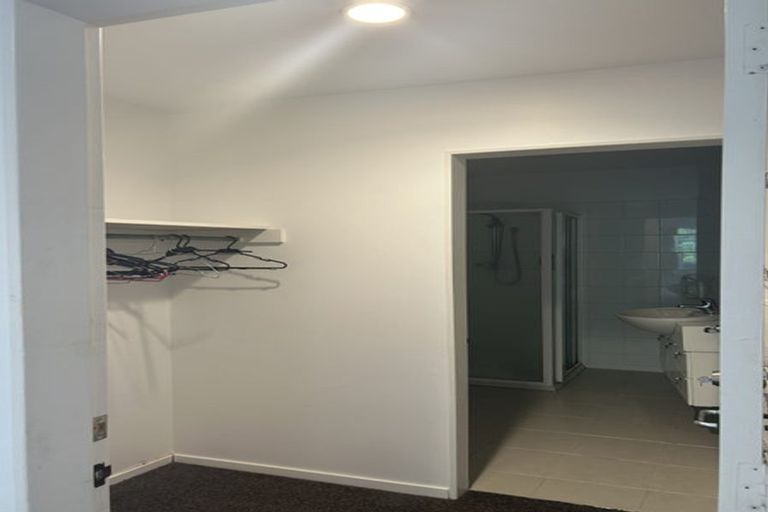 Photo of property in 29 Lawson Place, Mount Victoria, Wellington, 6011