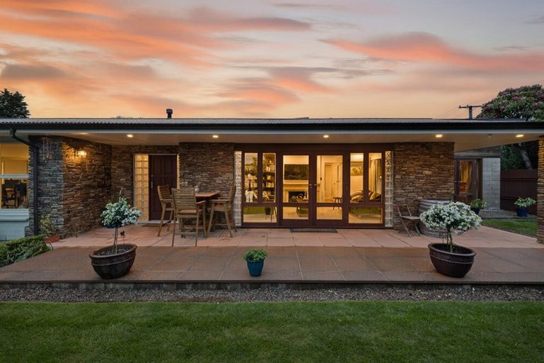 Photo of property in 194 Racecourse Road, Sockburn, Christchurch, 8042