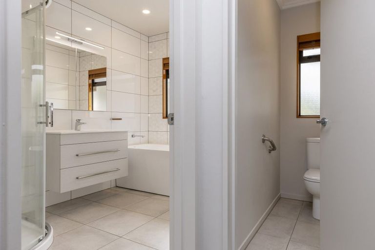 Photo of property in 27 Ventoux Way, Nukuhau, Taupo, 3330