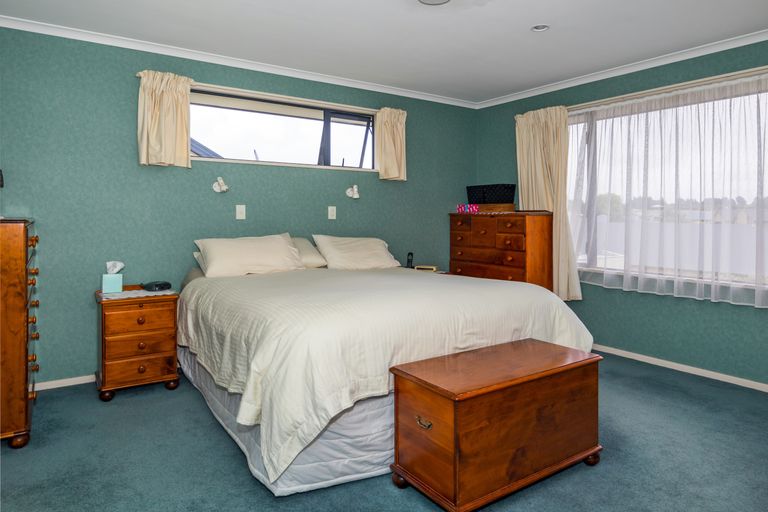 Photo of property in 70 Temple Crescent, Gleniti, Timaru, 7910