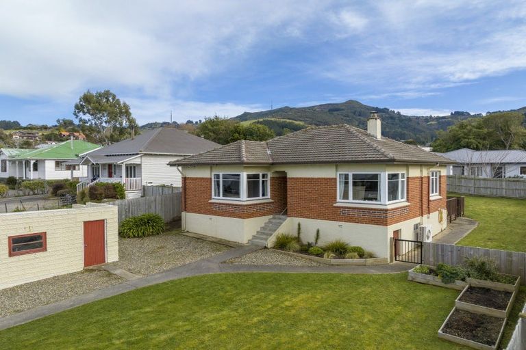 Photo of property in 17 Hugh Street, Sawyers Bay, Port Chalmers, 9023