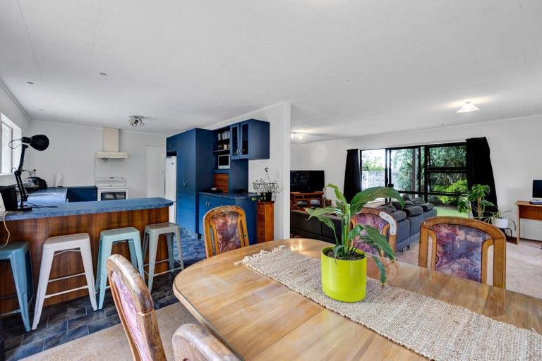 Photo of property in 2 Pikituroa Road, Normanby, Hawera, 4675