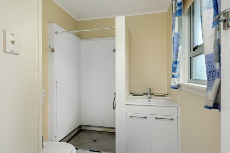 Photo of property in 23 Buller Street, Picton, 7220