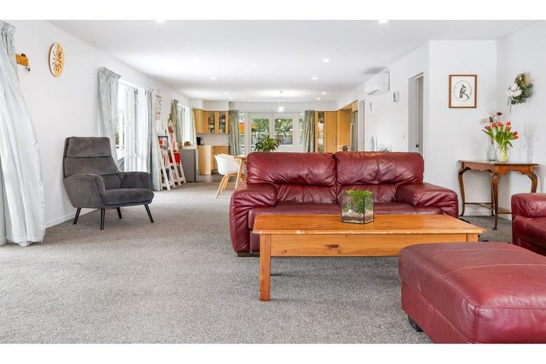 Photo of property in 142 Bower Avenue, New Brighton, Christchurch, 8083