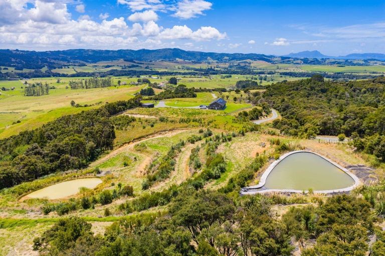 Photo of property in 100 Shieling Road, Waipu, 0582