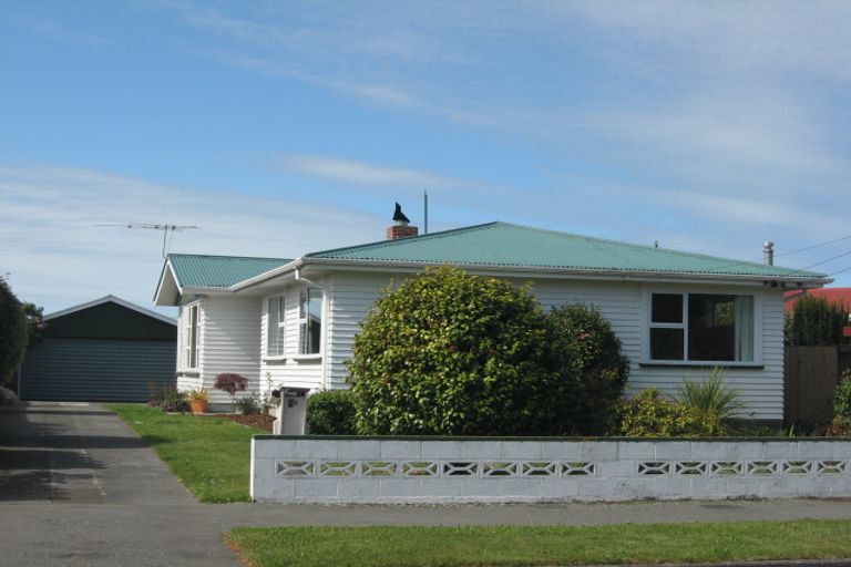 Photo of property in 48 Martbern Crescent, Bishopdale, Christchurch, 8053