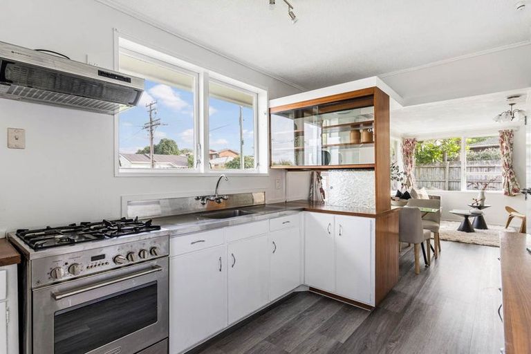 Photo of property in 1/6 Akehurst Avenue, New Lynn, Auckland, 0600