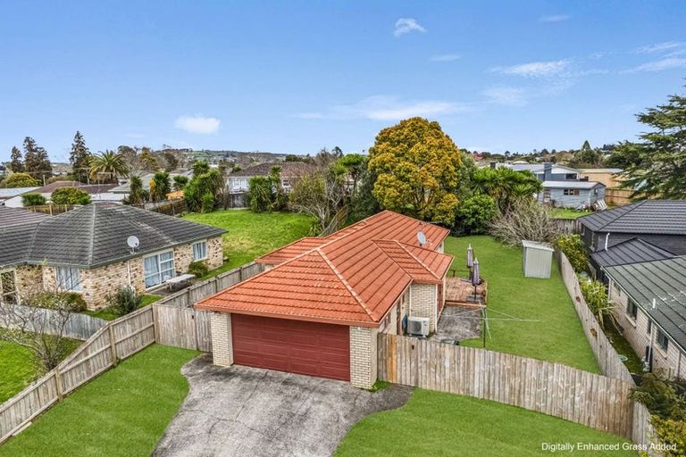 Photo of property in 10 Marblewood Grove, Pukekohe, 2120