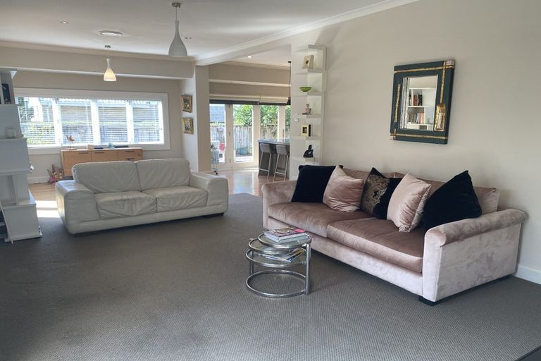 Photo of property in 15 Fairfield Road, Fairfield, Hamilton, 3214