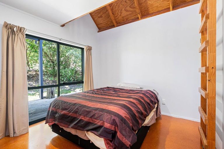Photo of property in 10 Bay View Road, Whangarei Heads, Whangarei, 0174
