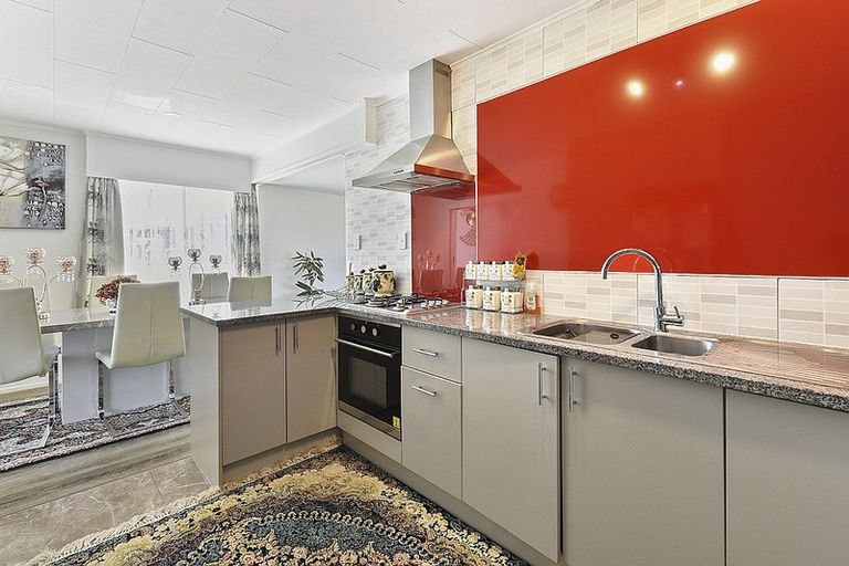 Photo of property in 28 Wayne Drive, Mangere, Auckland, 2022