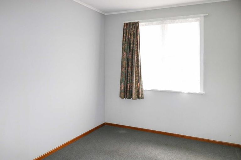 Photo of property in 8a Stamford Grove, Avalon, Lower Hutt, 5011