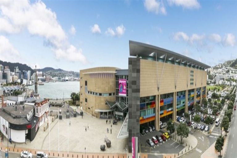 Photo of property in Portal Apartments, 6c/42 Cable Street, Te Aro, Wellington, 6011