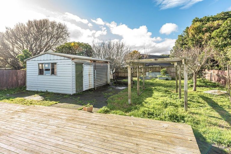 Photo of property in 22 Kotuku Street, Castlecliff, Whanganui, 4501