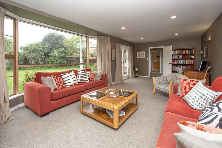 Photo of property in 19a Witbrock Crescent, Burnside, Christchurch, 8053