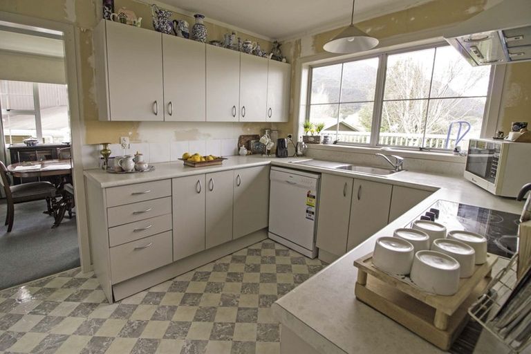 Photo of property in 27 Tui Road, Te Aroha, 3320