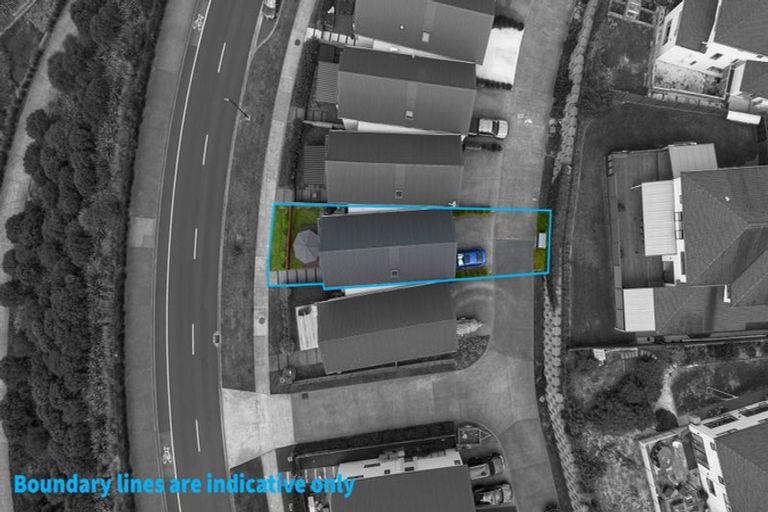 Photo of property in 22 Arran Point Parade, Orewa, 0931