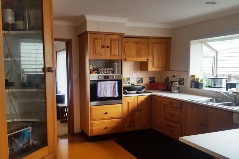 Photo of property in 2/4 Mcleod Road, Weymouth, Auckland, 2103